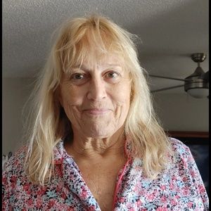 Meet your Posher, Debra